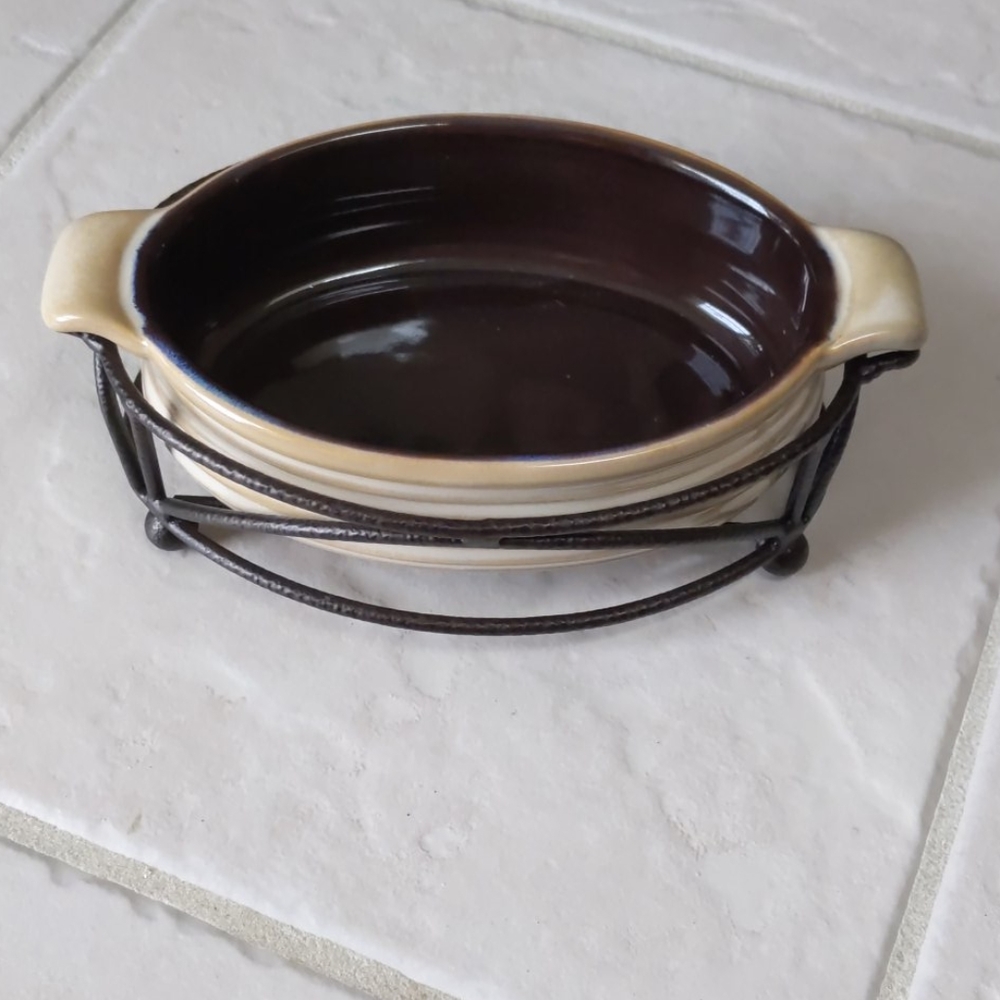 NWOT Tastefully Simple Oval Dip Crock
